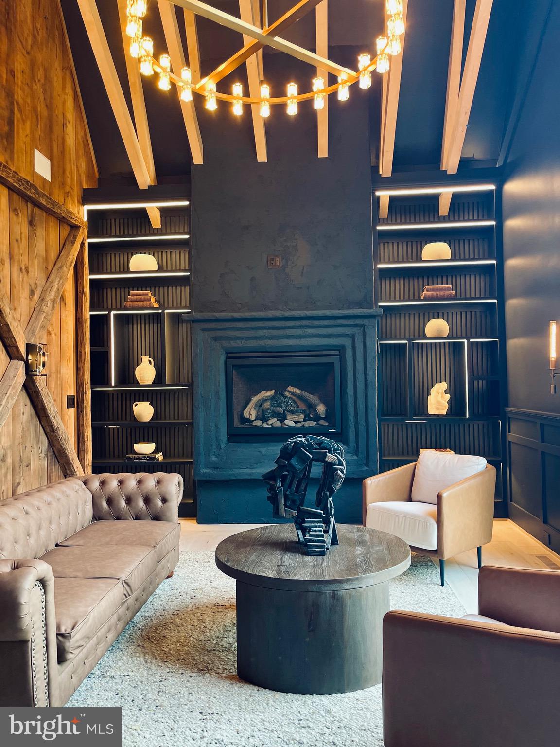 CHESTERBROOK WOODS - Residential