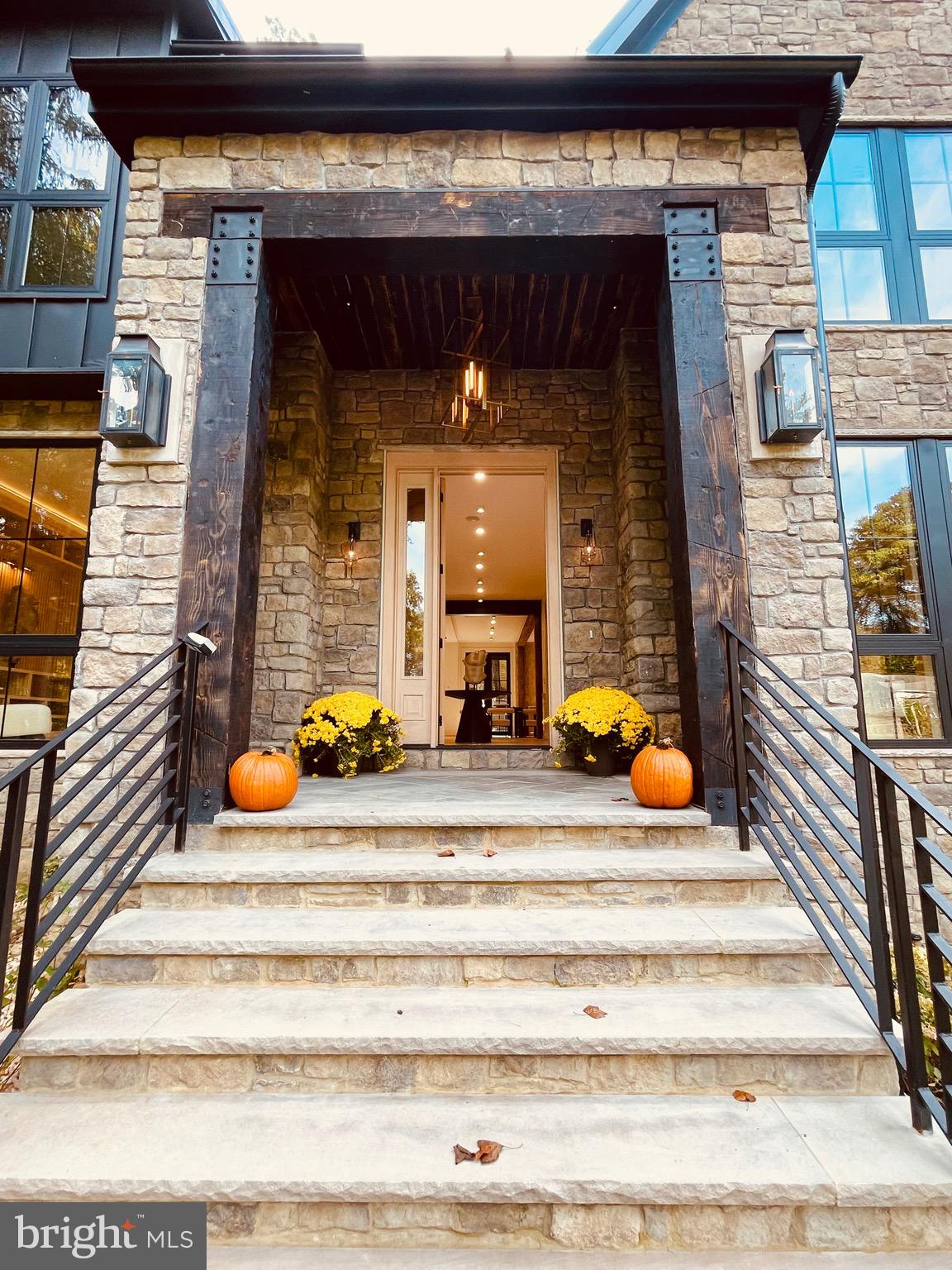 CHESTERBROOK WOODS - Residential