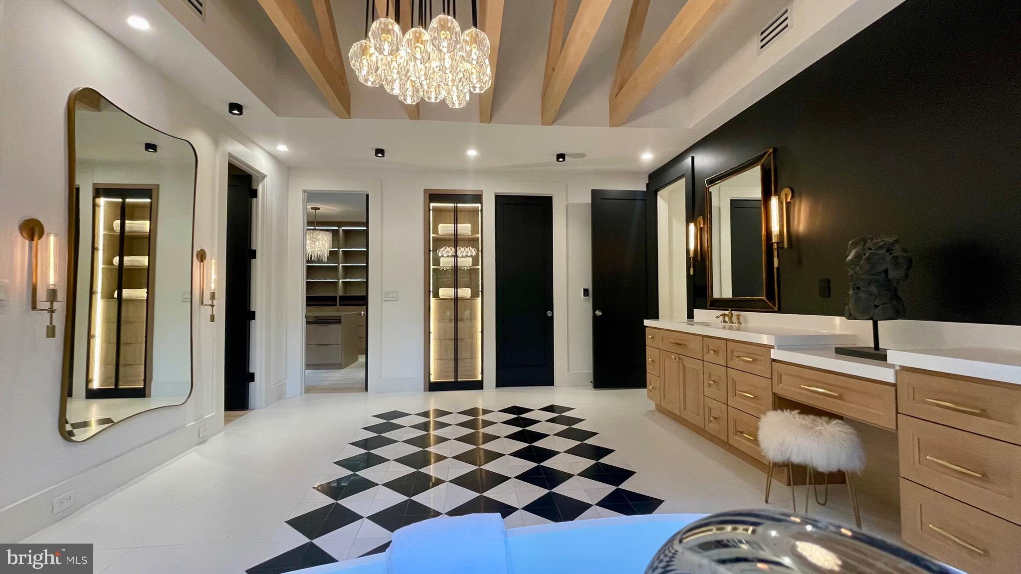 CHESTERBROOK WOODS - Residential