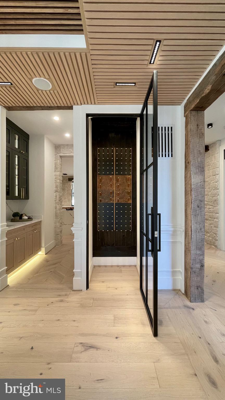 CHESTERBROOK WOODS - Residential