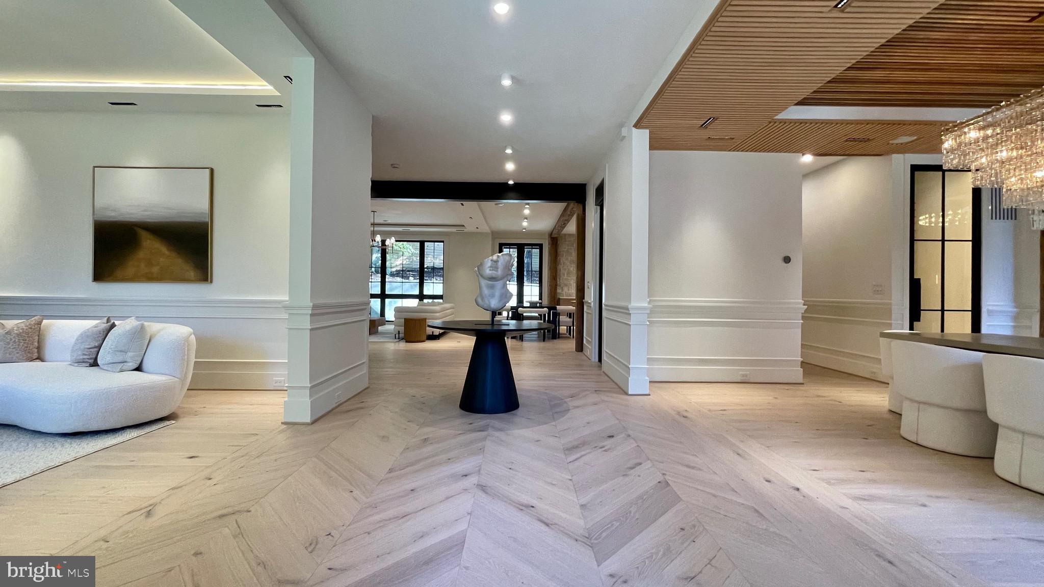 1441 WOODACRE DRIVE