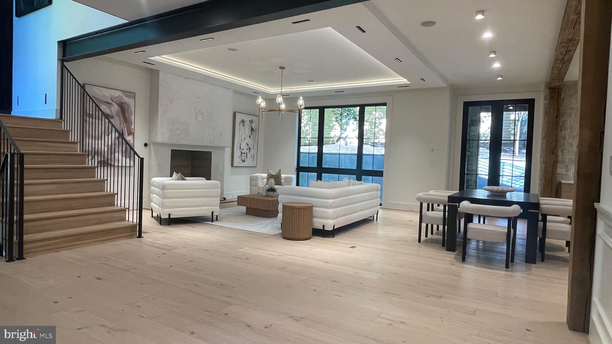 CHESTERBROOK WOODS - Residential