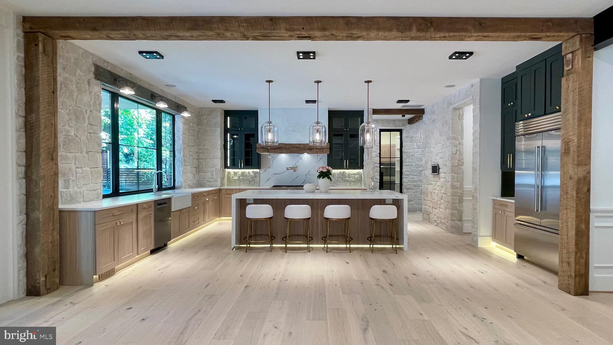 CHESTERBROOK WOODS - Residential