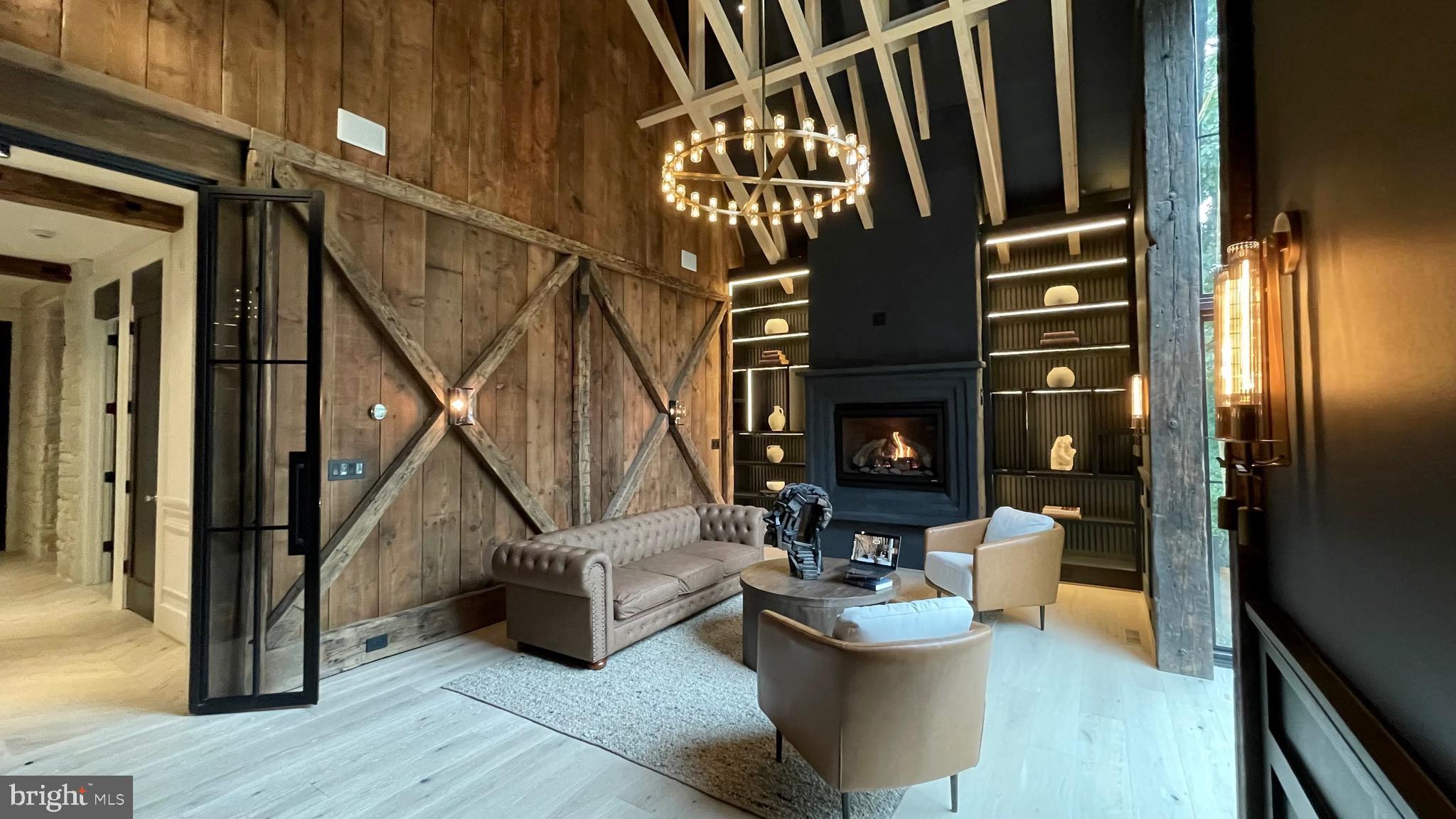 CHESTERBROOK WOODS - Residential