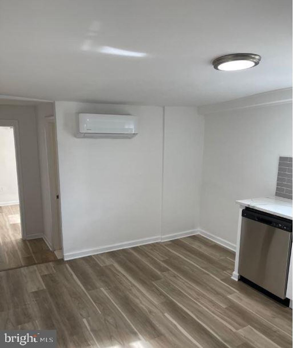 Photo of 2001 Brandywine Street #3RD FLOOR, PHILADELPHIA, PA 19130 (MLS # PAPH2538062)