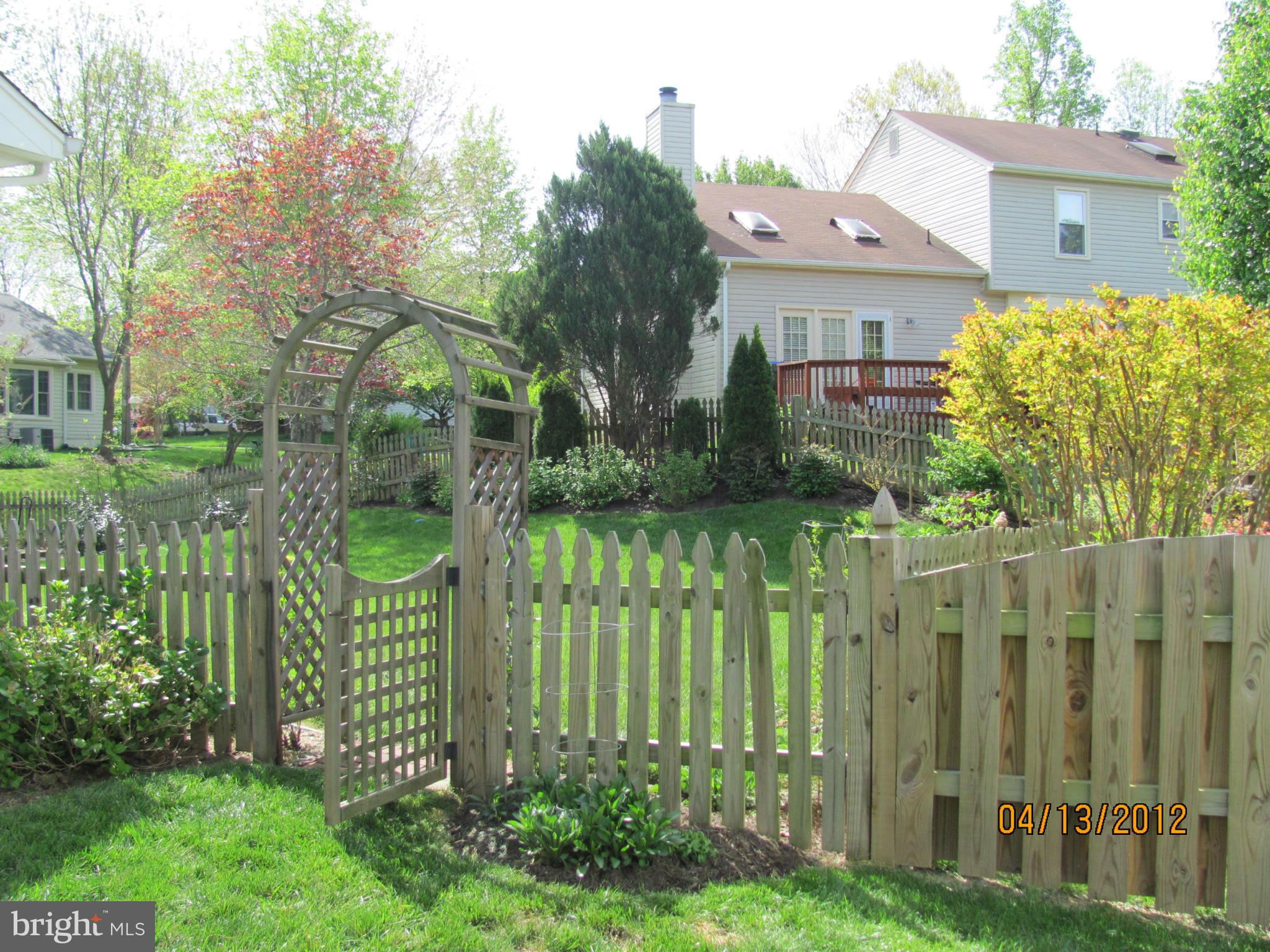 LAKEWOOD HILLS - Residential