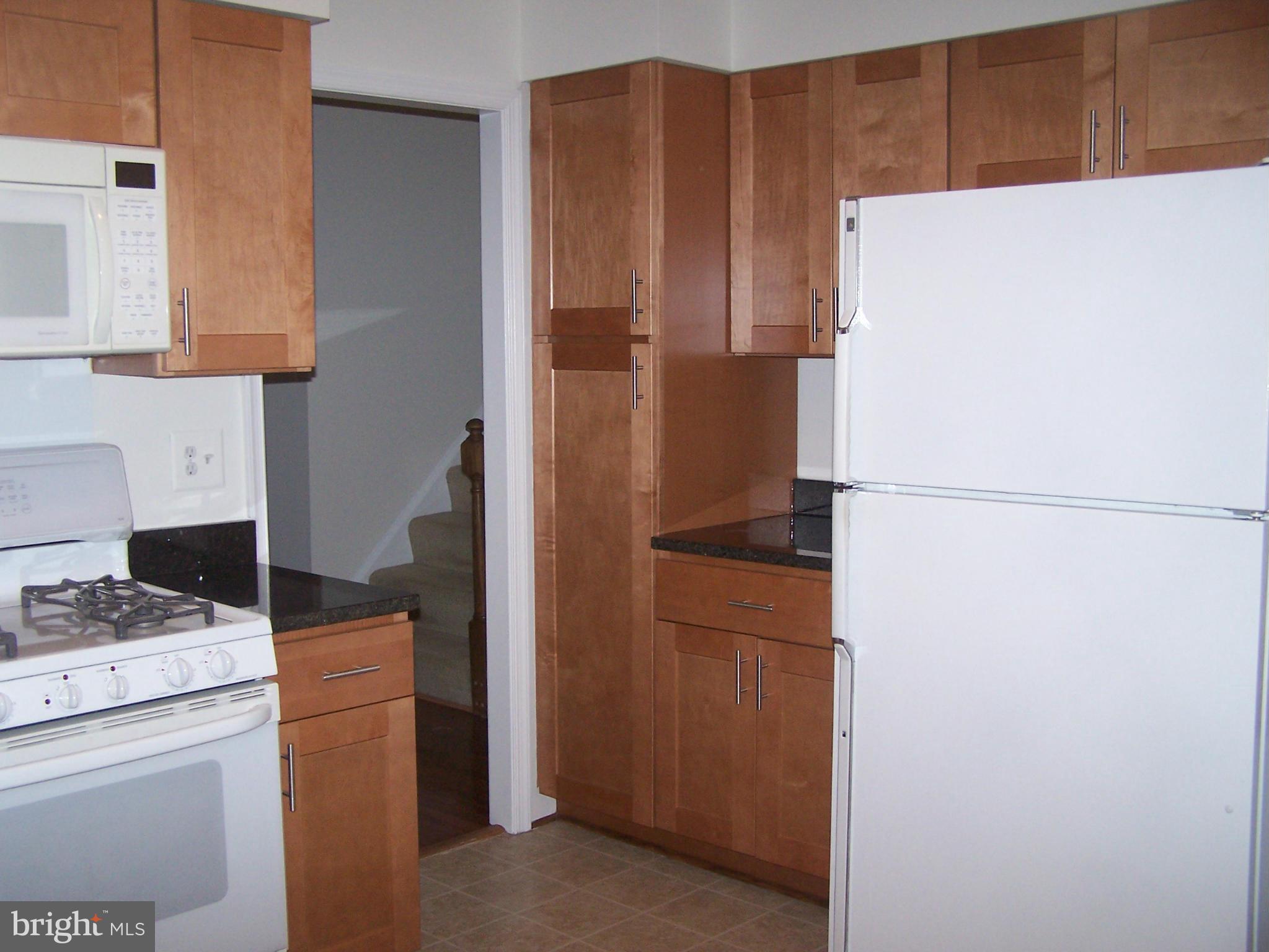 LAKEWOOD HILLS - Residential