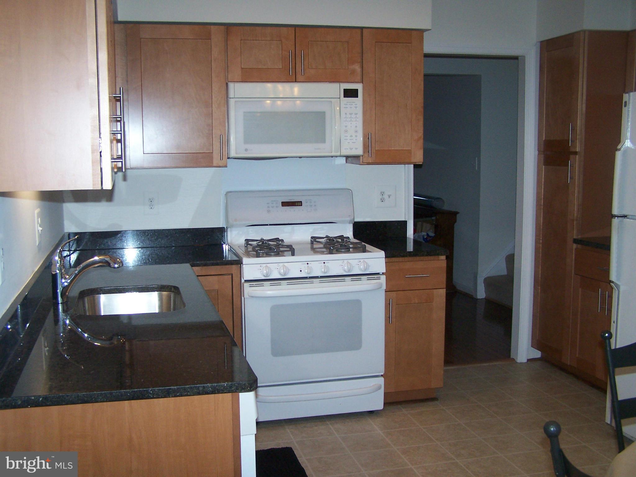 LAKEWOOD HILLS - Residential