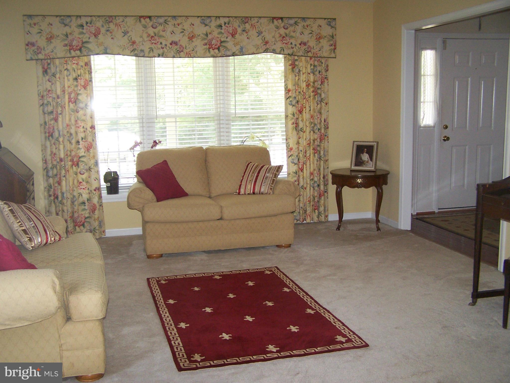 LAKEWOOD HILLS - Residential