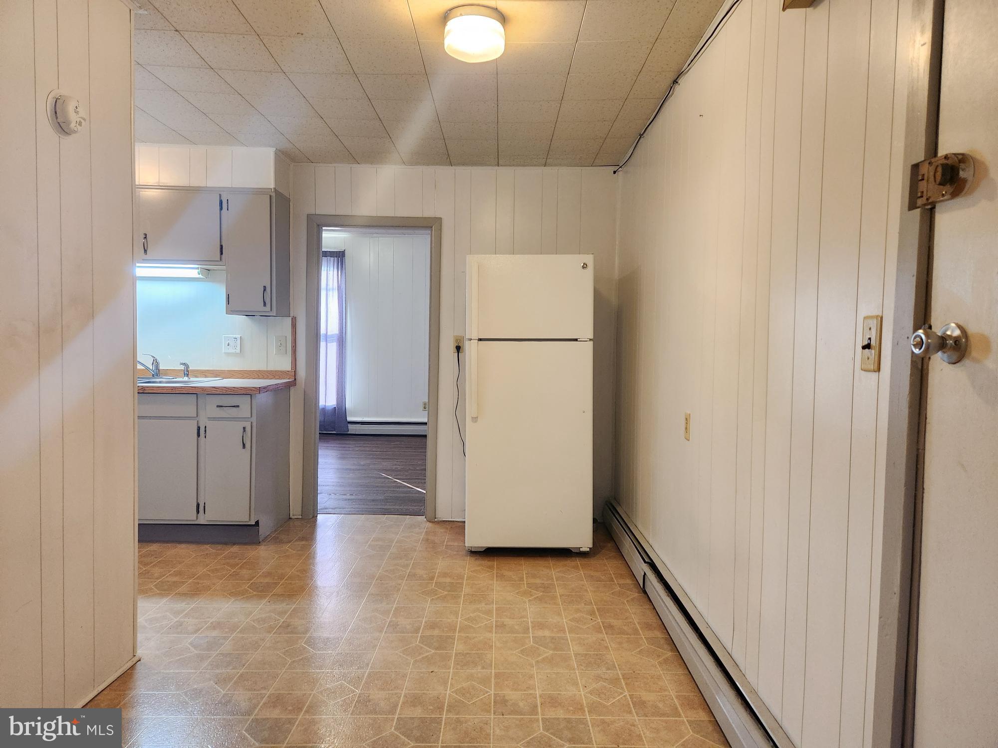 NEWPORT - Residential Lease