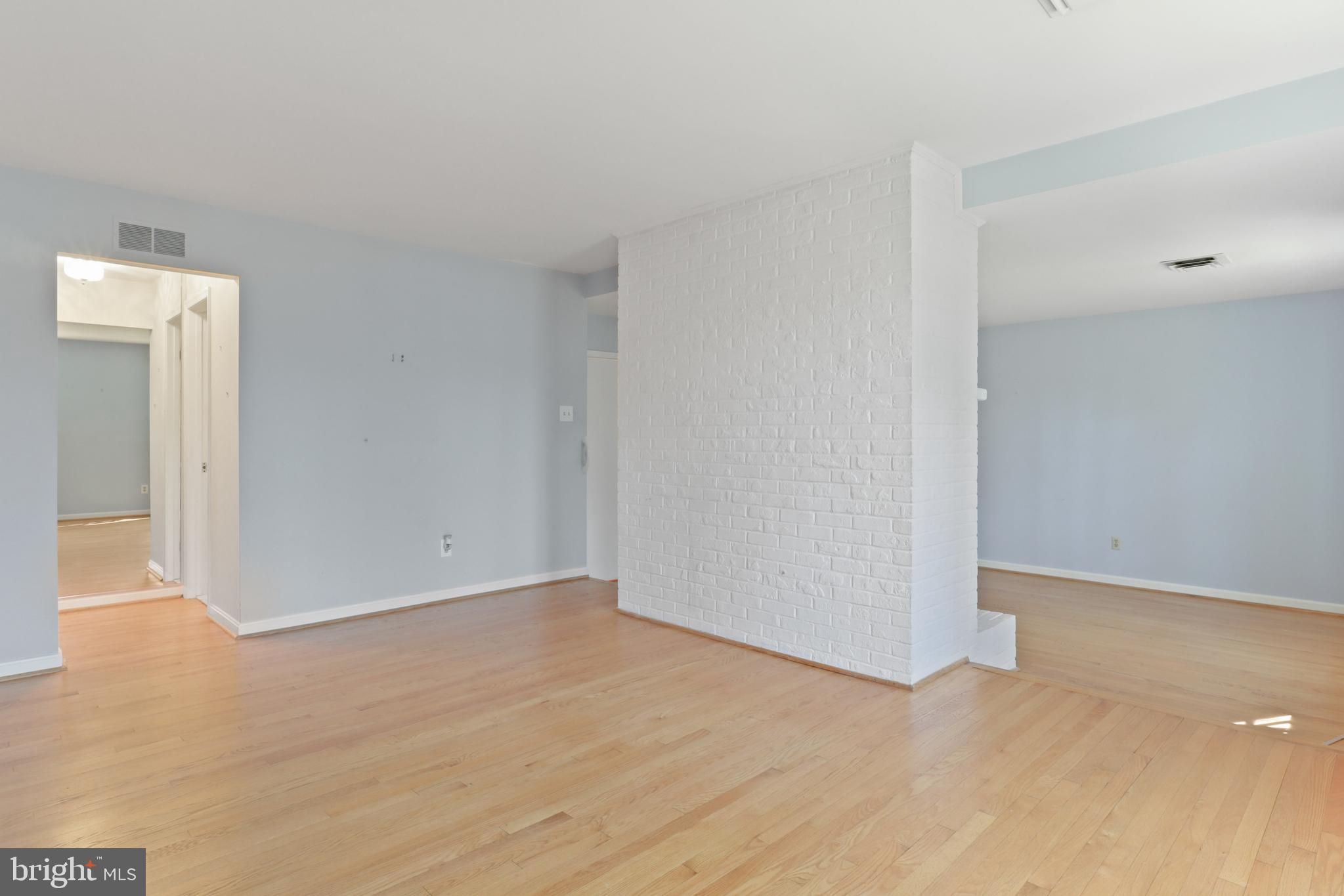 MONTCLAIR - Residential