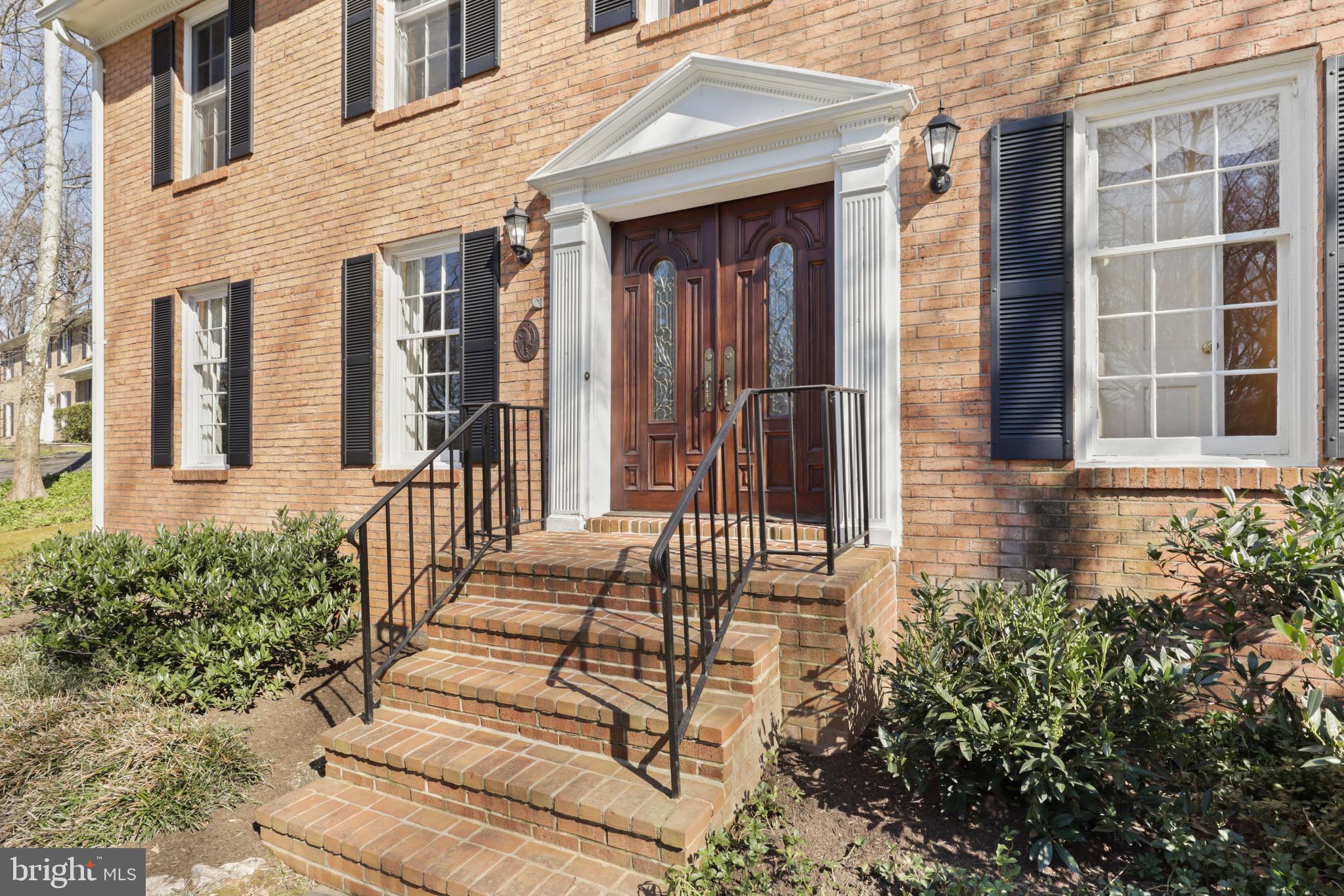 MONTCLAIR - Residential