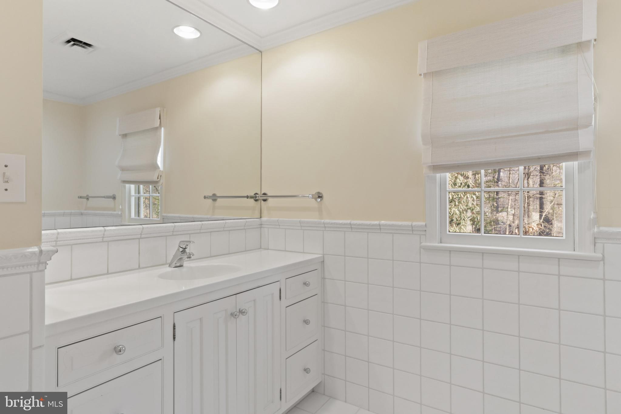 MONTCLAIR - Residential