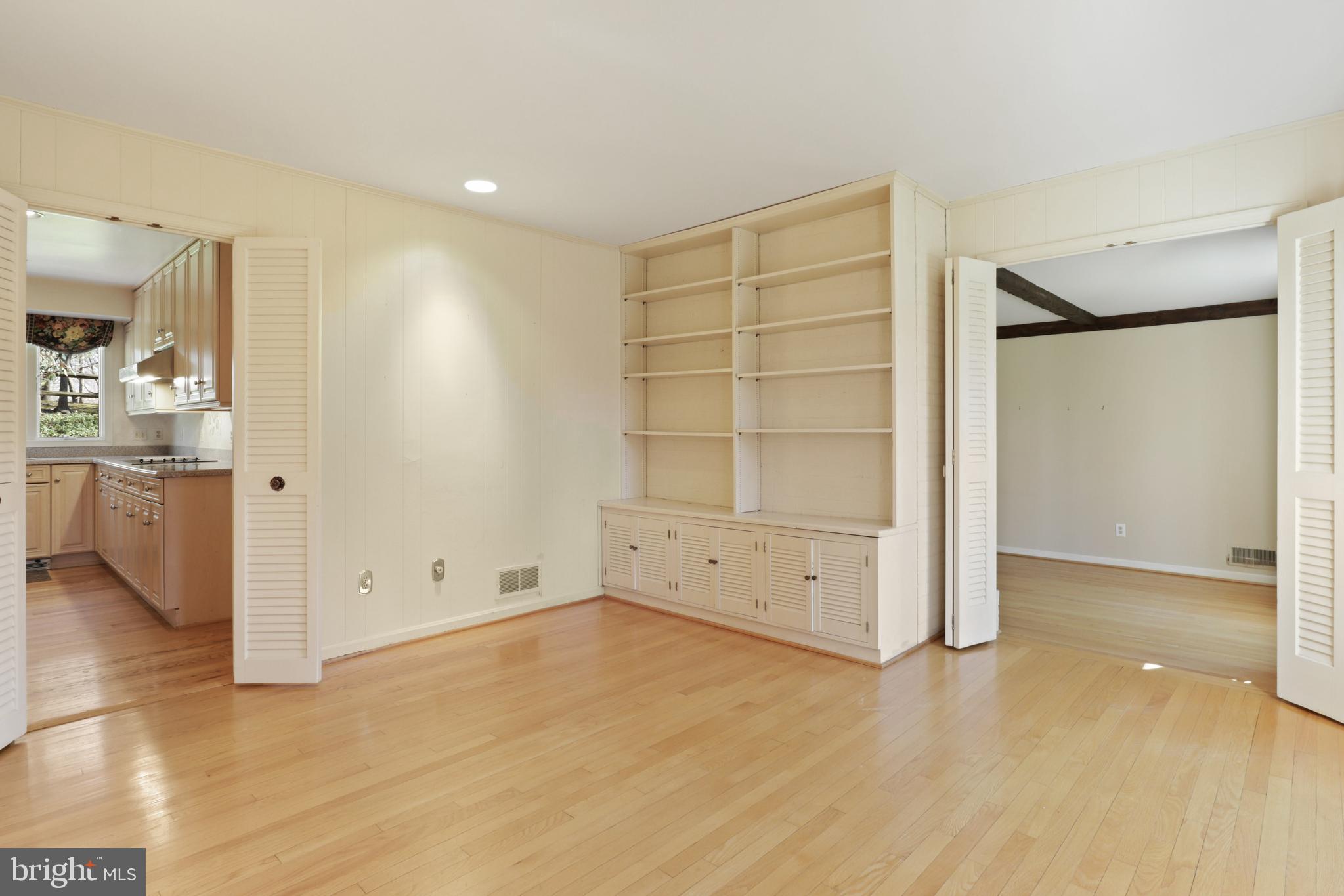 MONTCLAIR - Residential