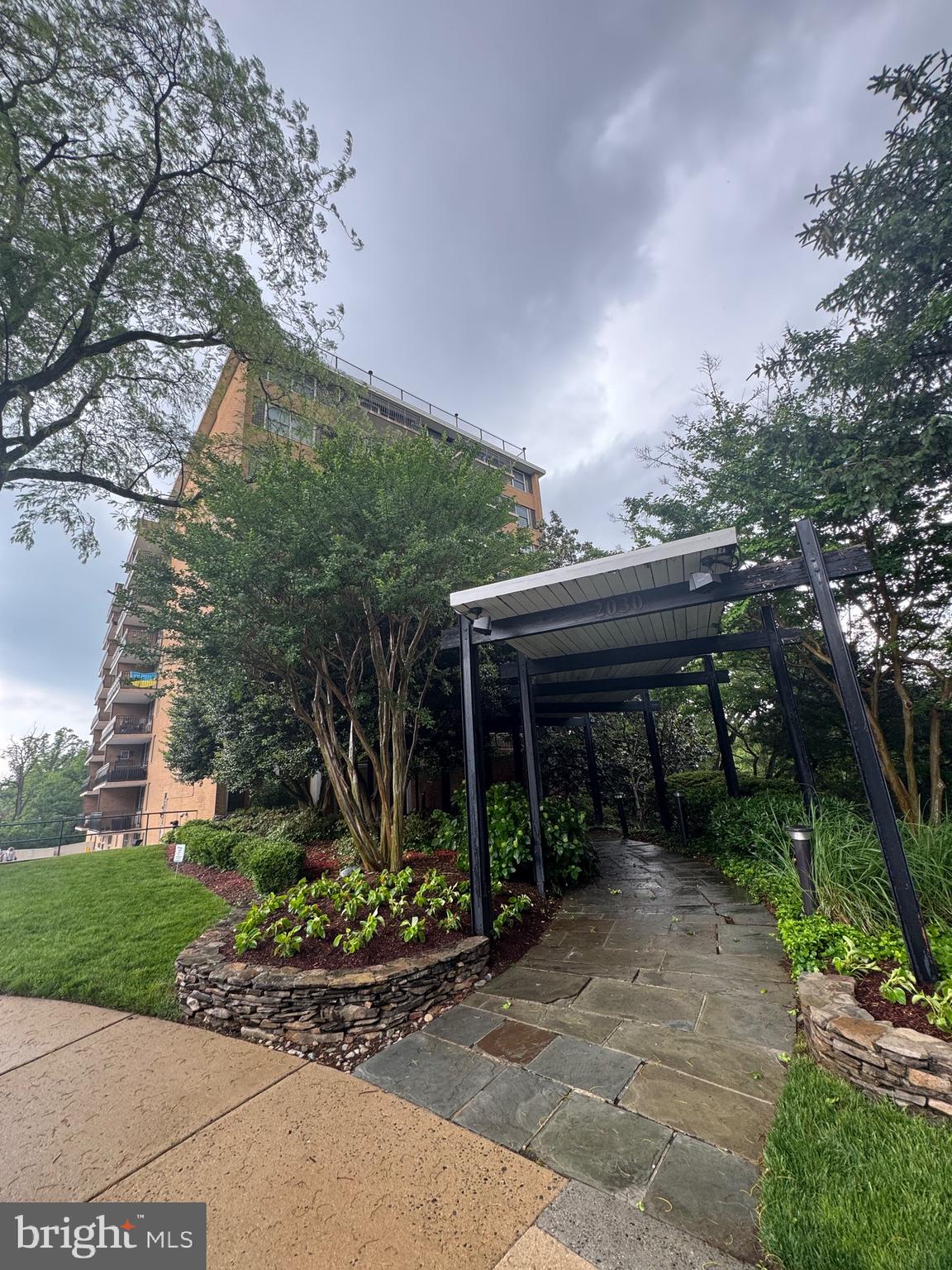 2030 N ADAMS STREET 1409