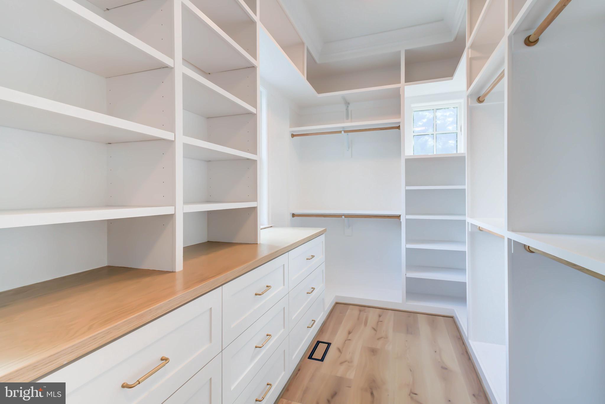 CHESTERBROOK ESTATES - Residential