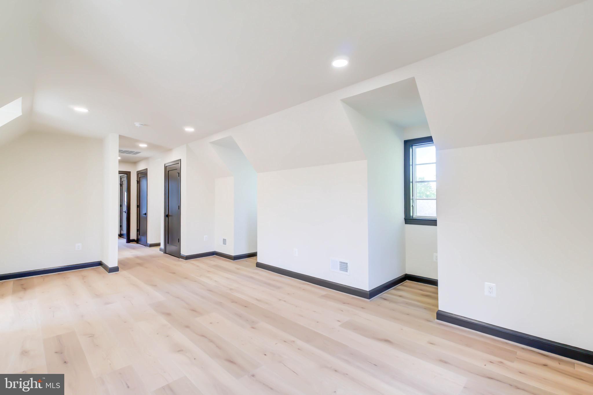 CHESTERBROOK ESTATES - Residential