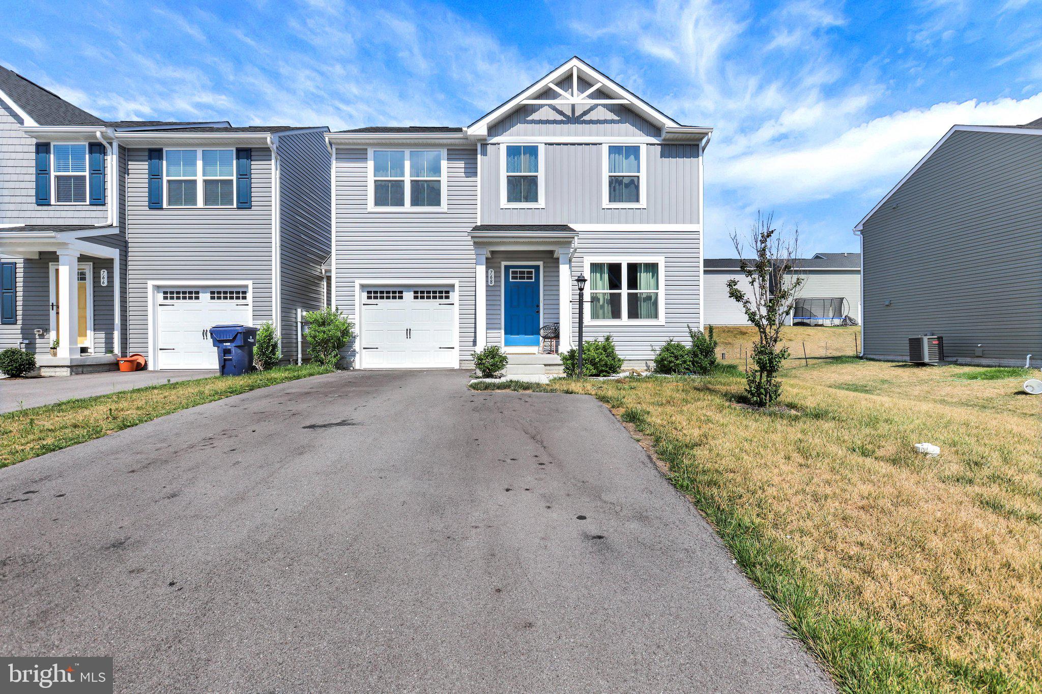 768 RAEANN DRIVE