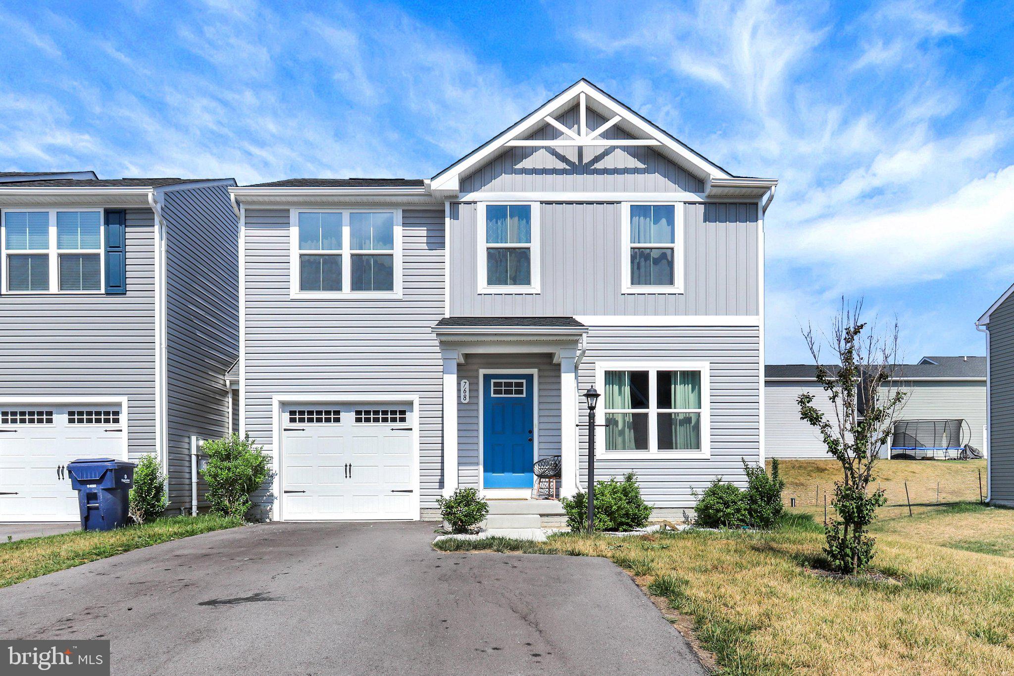 768 RAEANN DRIVE