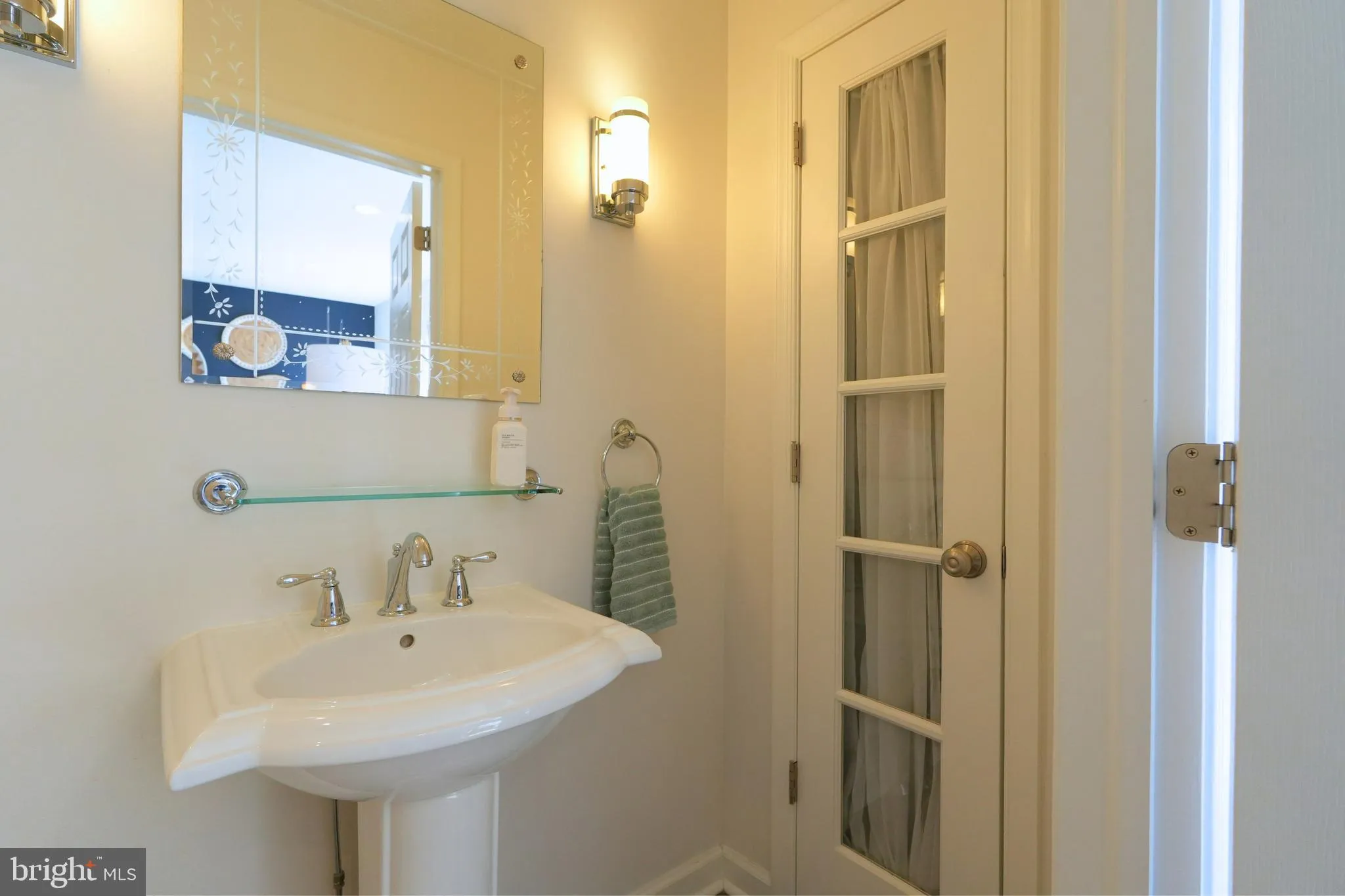 North Wales, Pennsylvania 19454, United States, 2 Bedrooms Bedrooms, ,3 BathroomsBathrooms,Residential,Coming Soon,100096