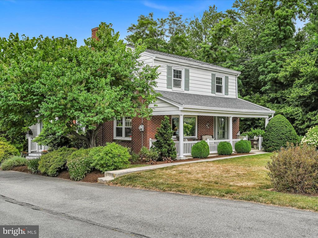 Photo of 54 Penn Street, Washington Boro, PA 17582 (MLS # PALA2053816)