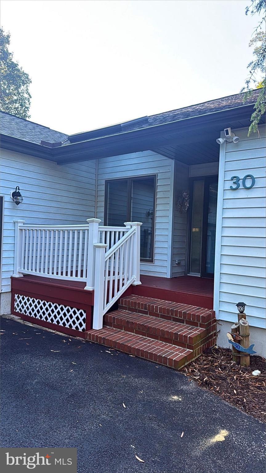 30 NEWPORT DRIVE