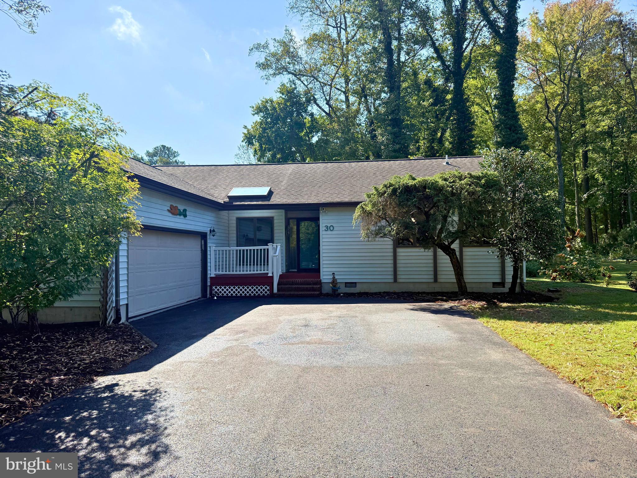 30 NEWPORT DRIVE