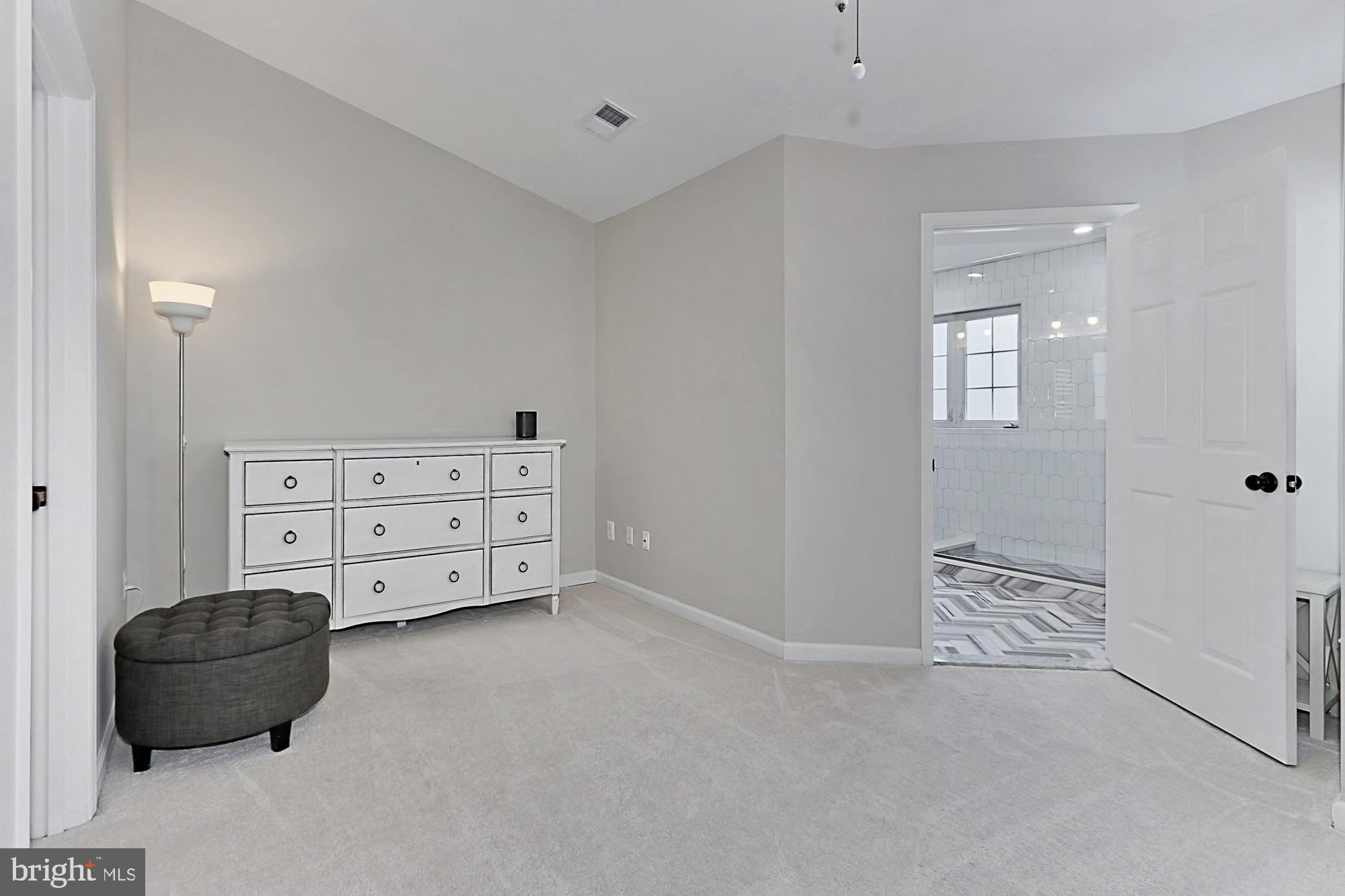 CAMERON STATION - Residential Lease