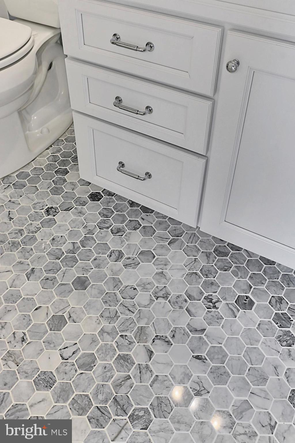 CAMERON STATION - Residential Lease