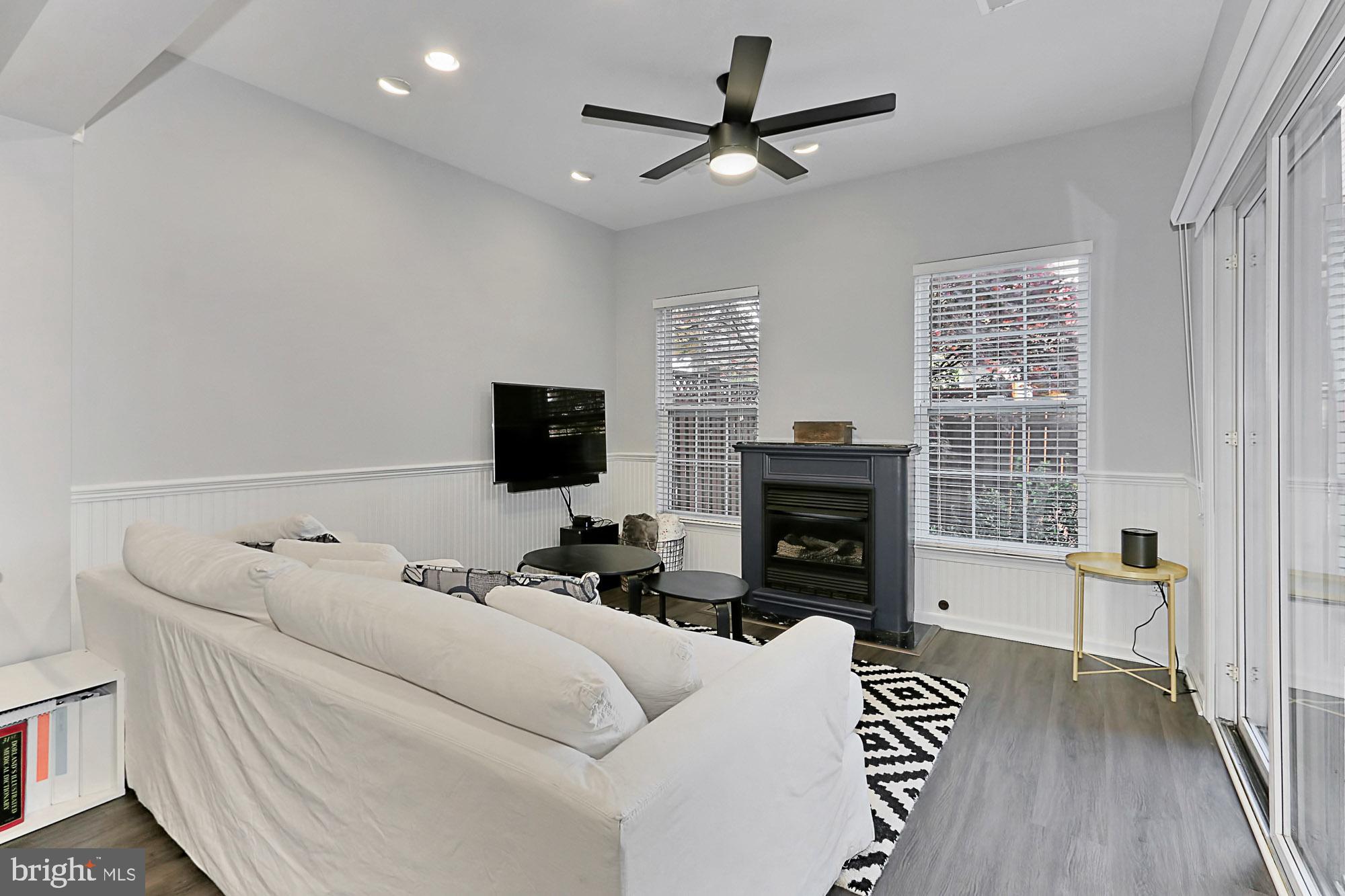 CAMERON STATION - Residential Lease