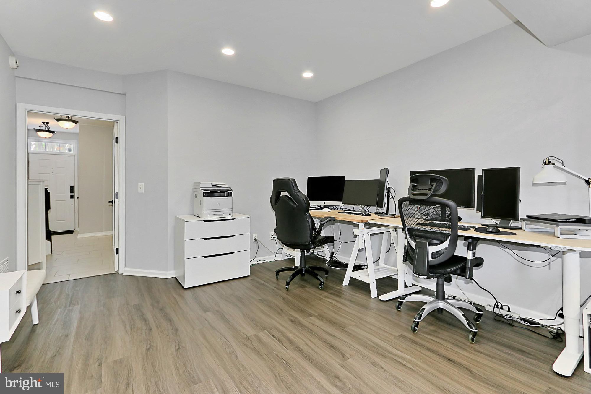 CAMERON STATION - Residential Lease