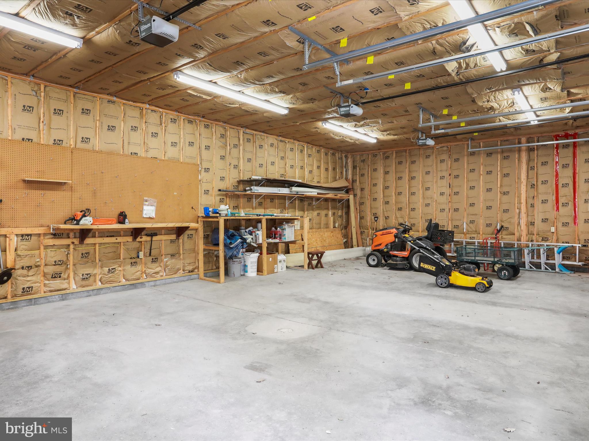 MILE RIDGE ESTATES - Residential