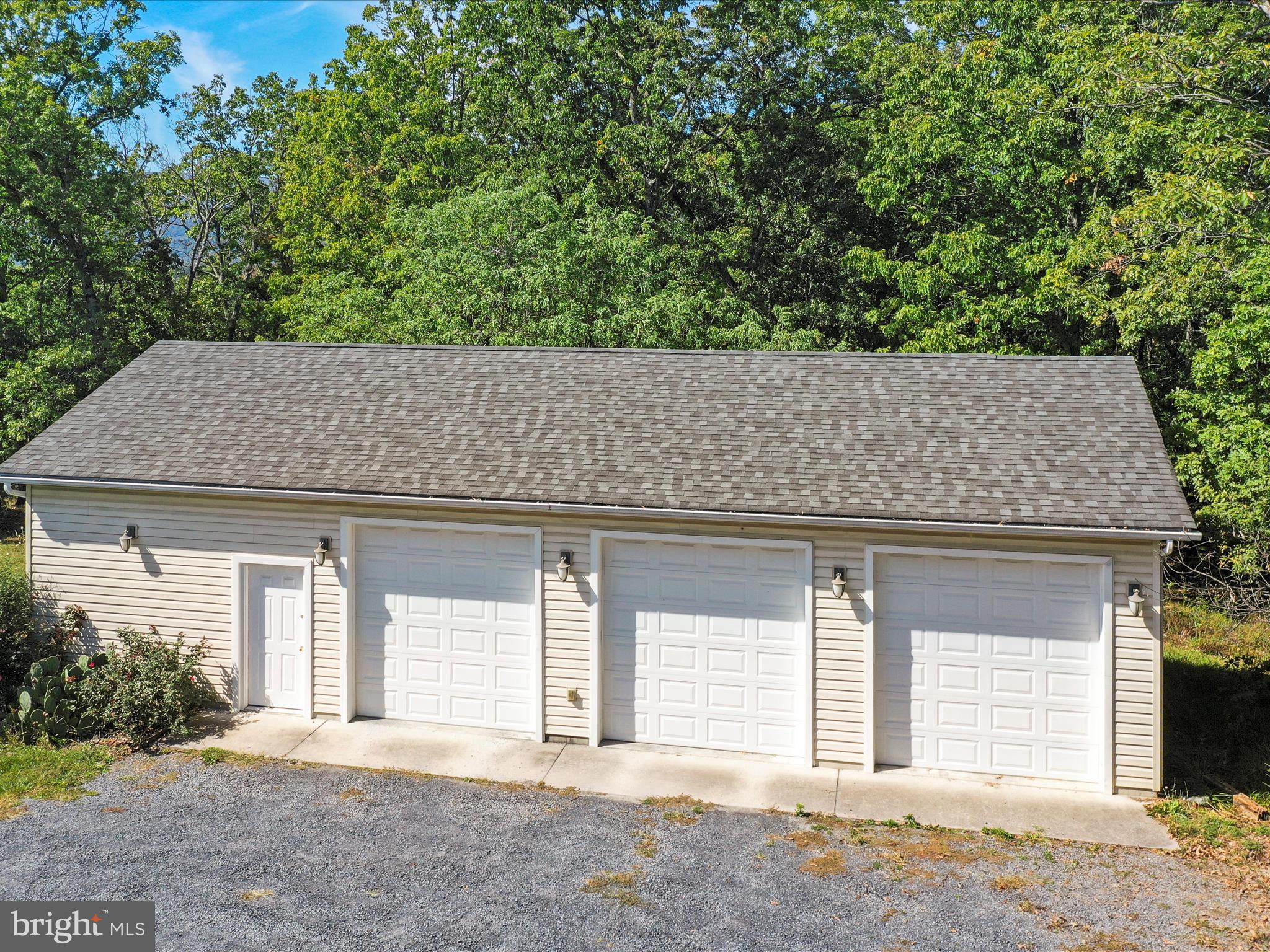 MILE RIDGE ESTATES - Residential