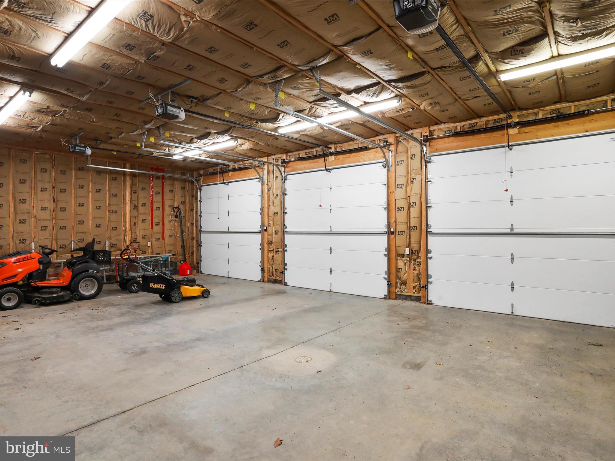 MILE RIDGE ESTATES - Residential