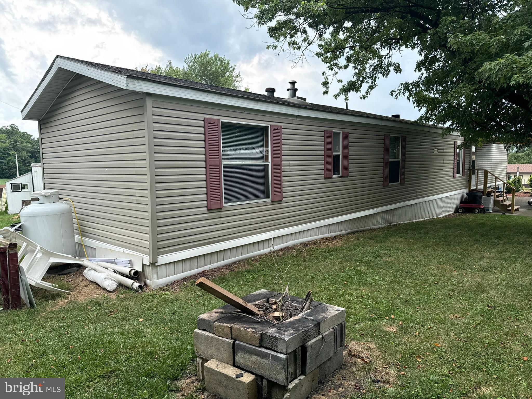 NORTHAMPTON - Residential