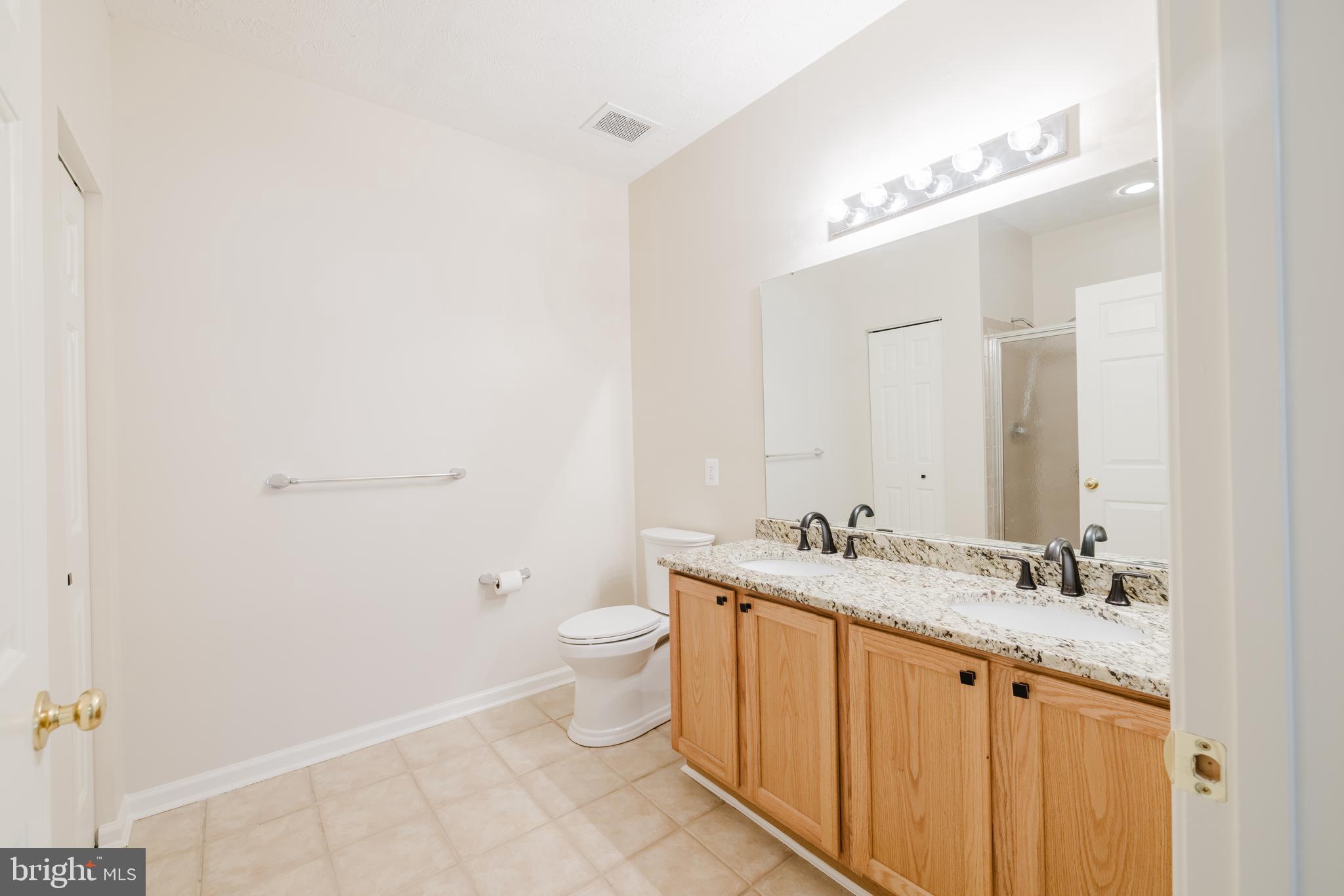 WINDSOR AT PERRY HALL FARMS - Residential