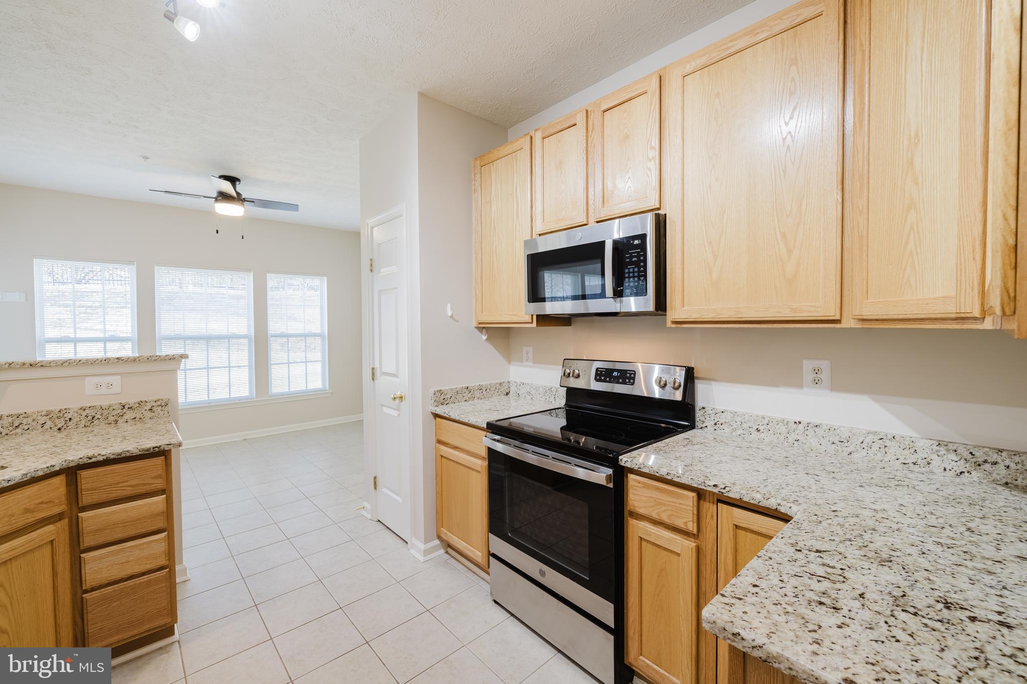 WINDSOR AT PERRY HALL FARMS - Residential