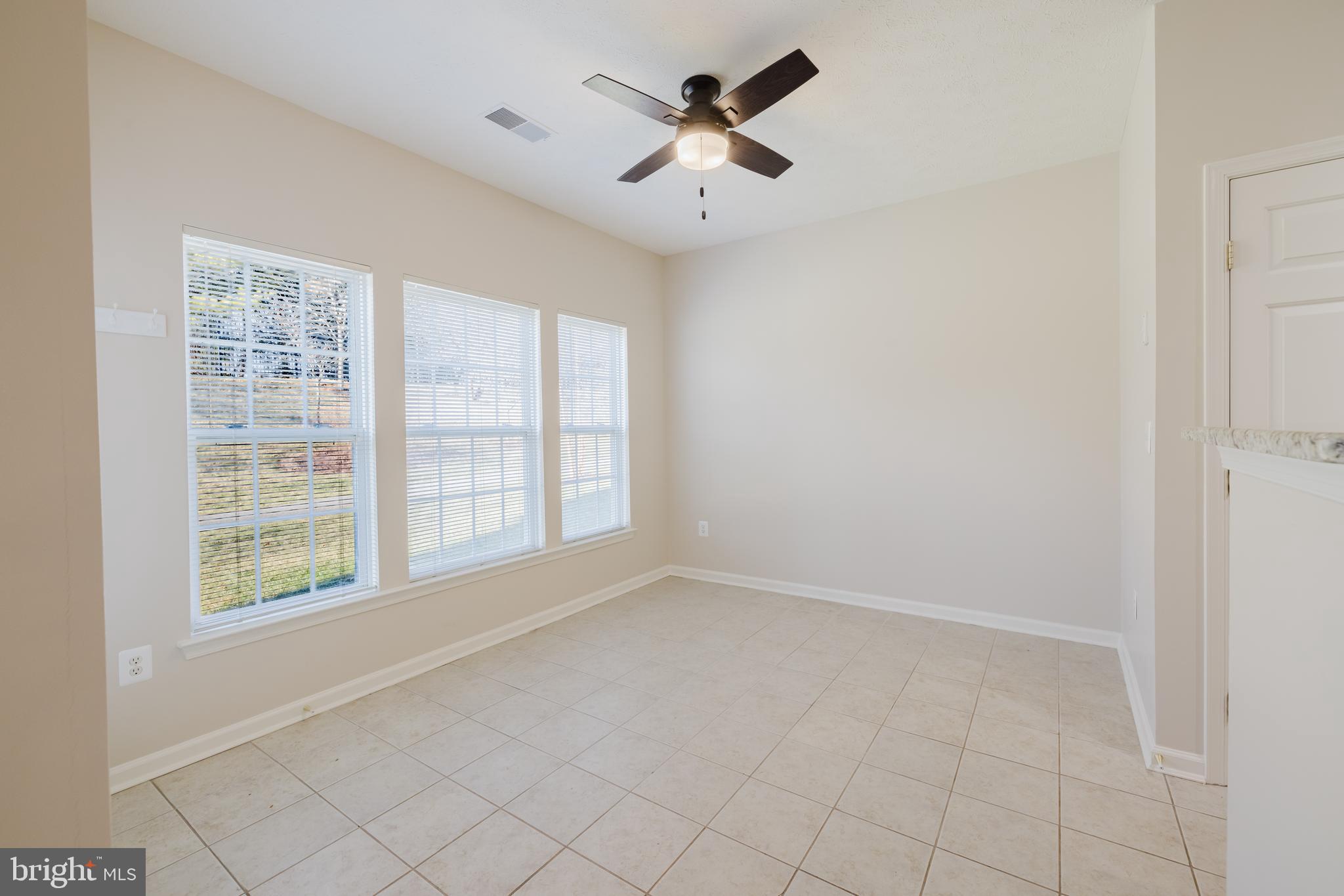 WINDSOR AT PERRY HALL FARMS - Residential