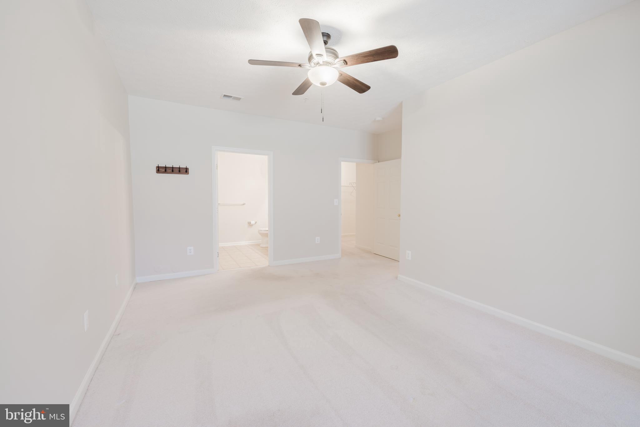 WINDSOR AT PERRY HALL FARMS - Residential