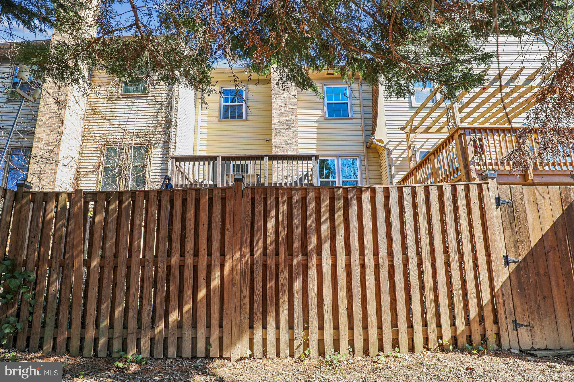 COUNTRY CREEK - Residential