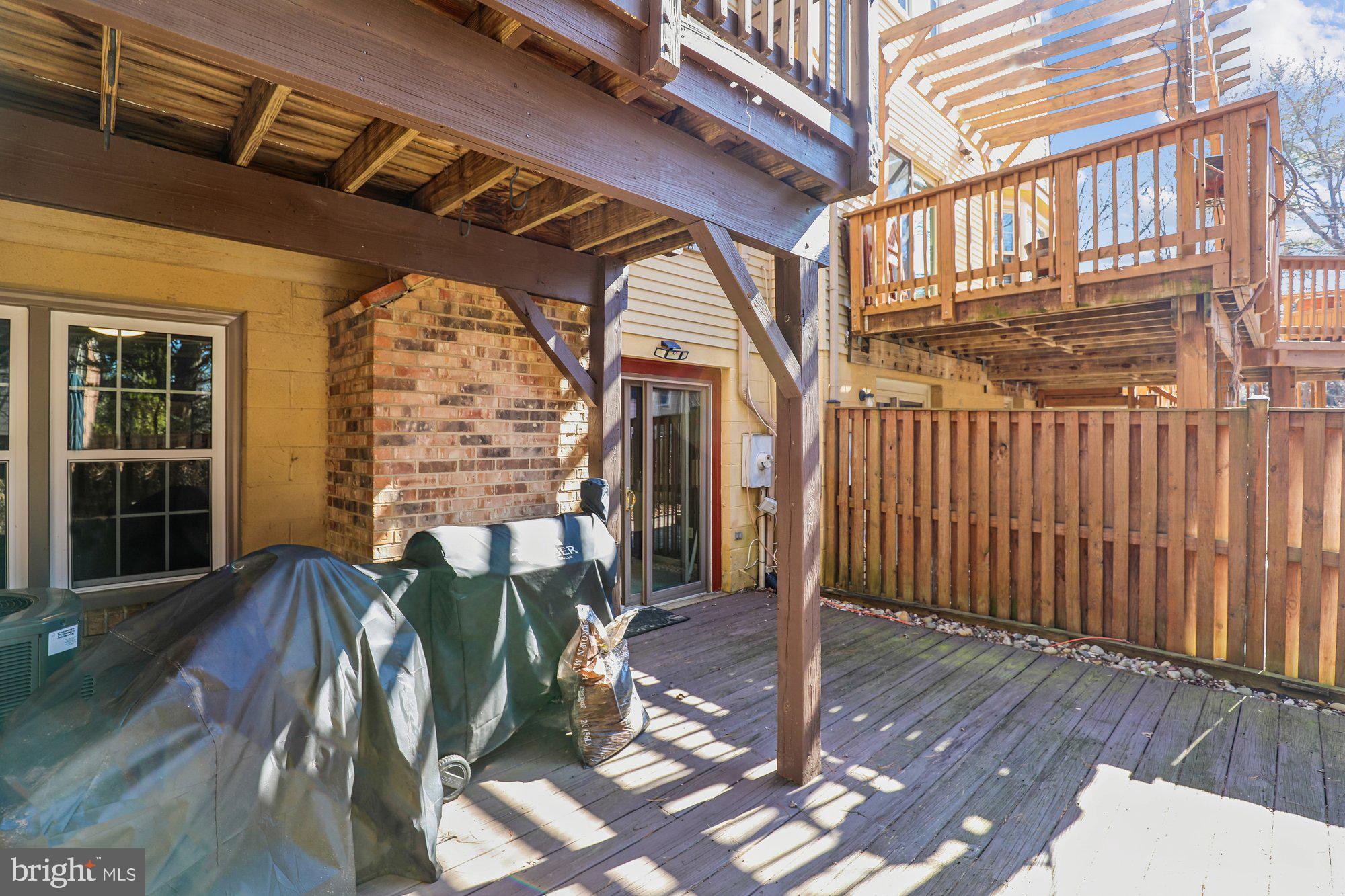 COUNTRY CREEK - Residential