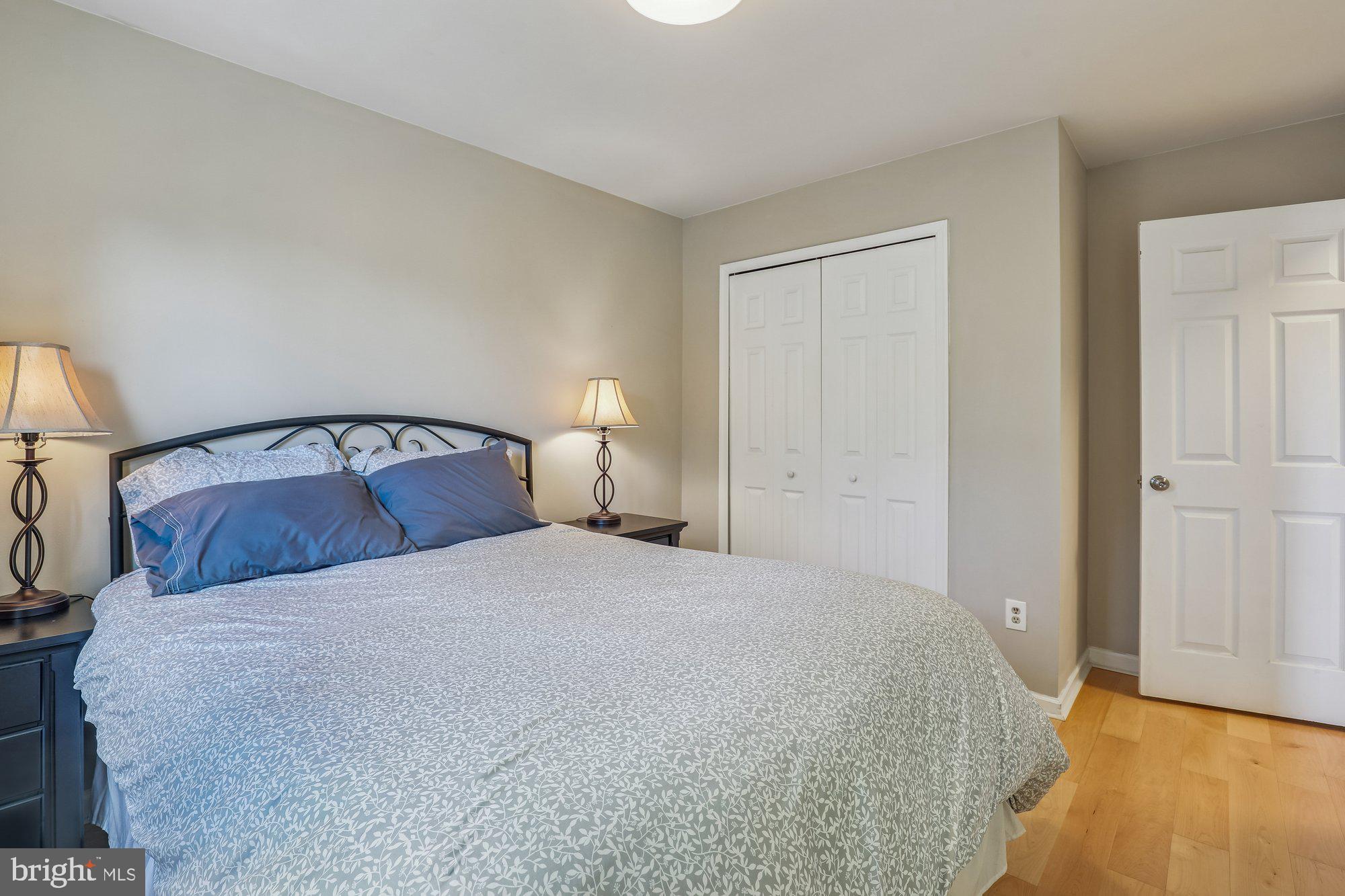 COUNTRY CREEK - Residential