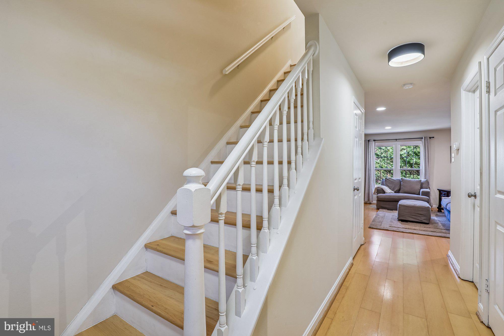 COUNTRY CREEK - Residential