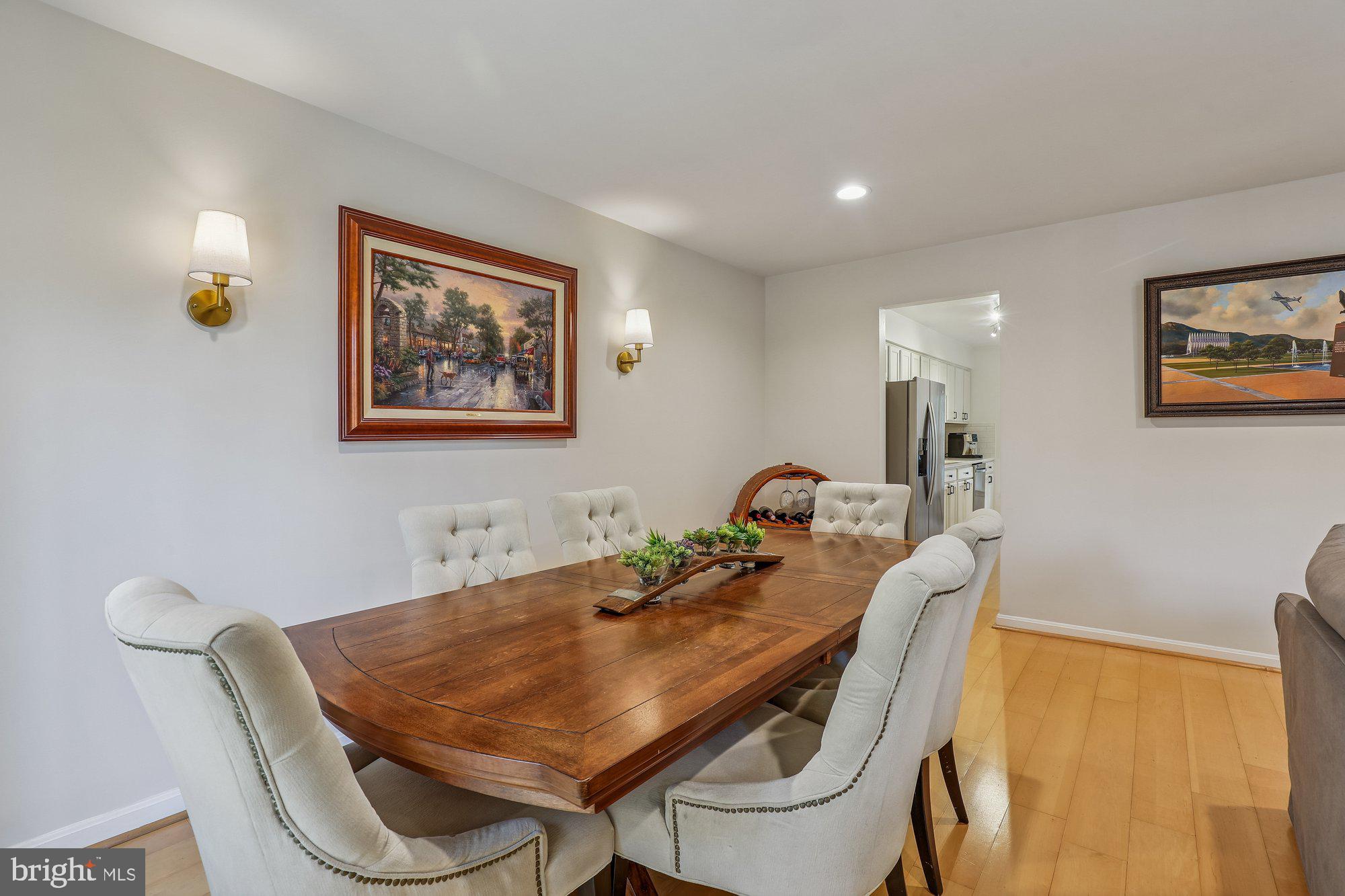 COUNTRY CREEK - Residential