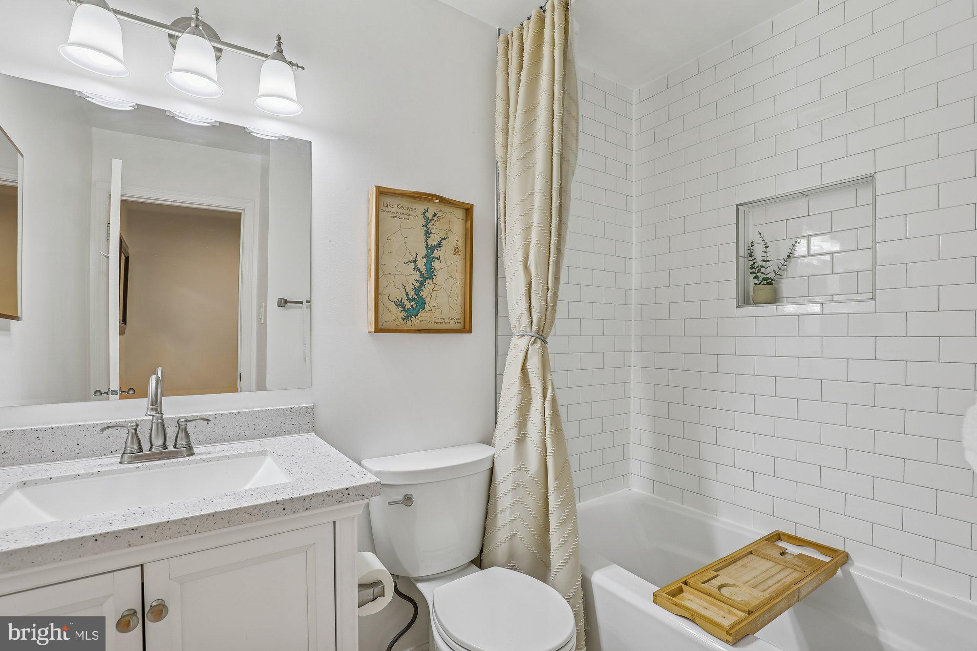 COUNTRY CREEK - Residential