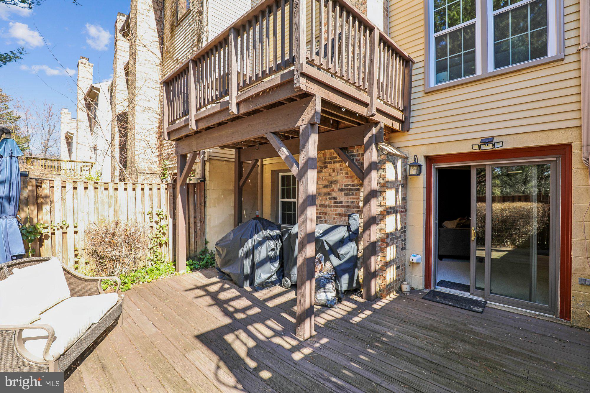 COUNTRY CREEK - Residential