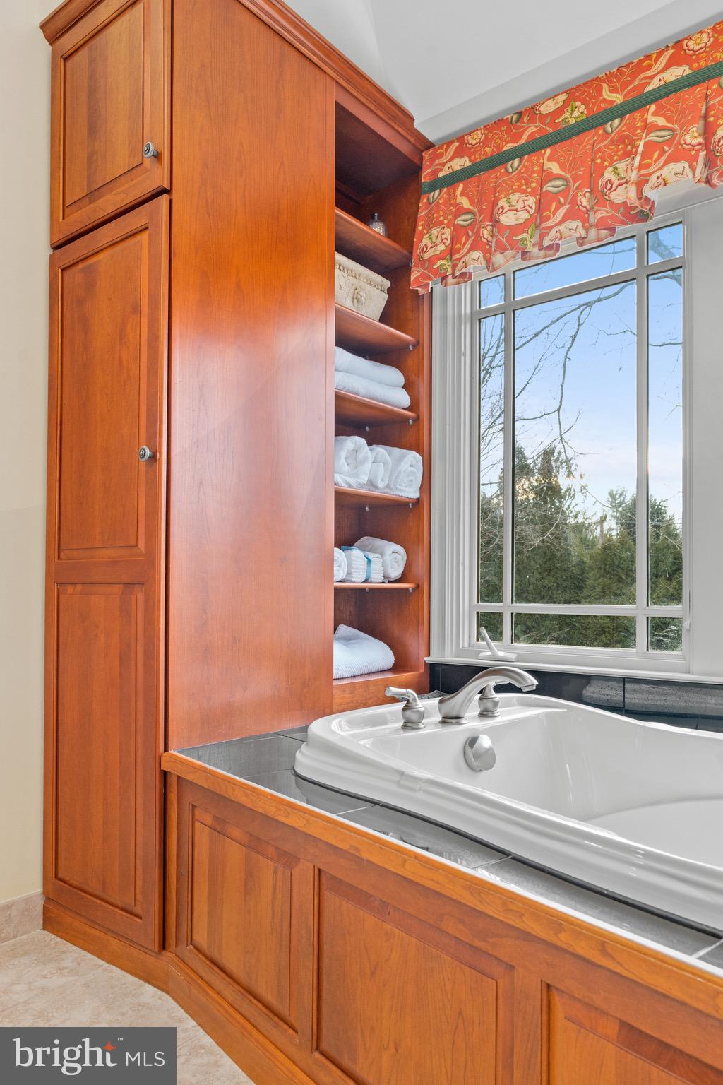 ROCK CREEK - Residential