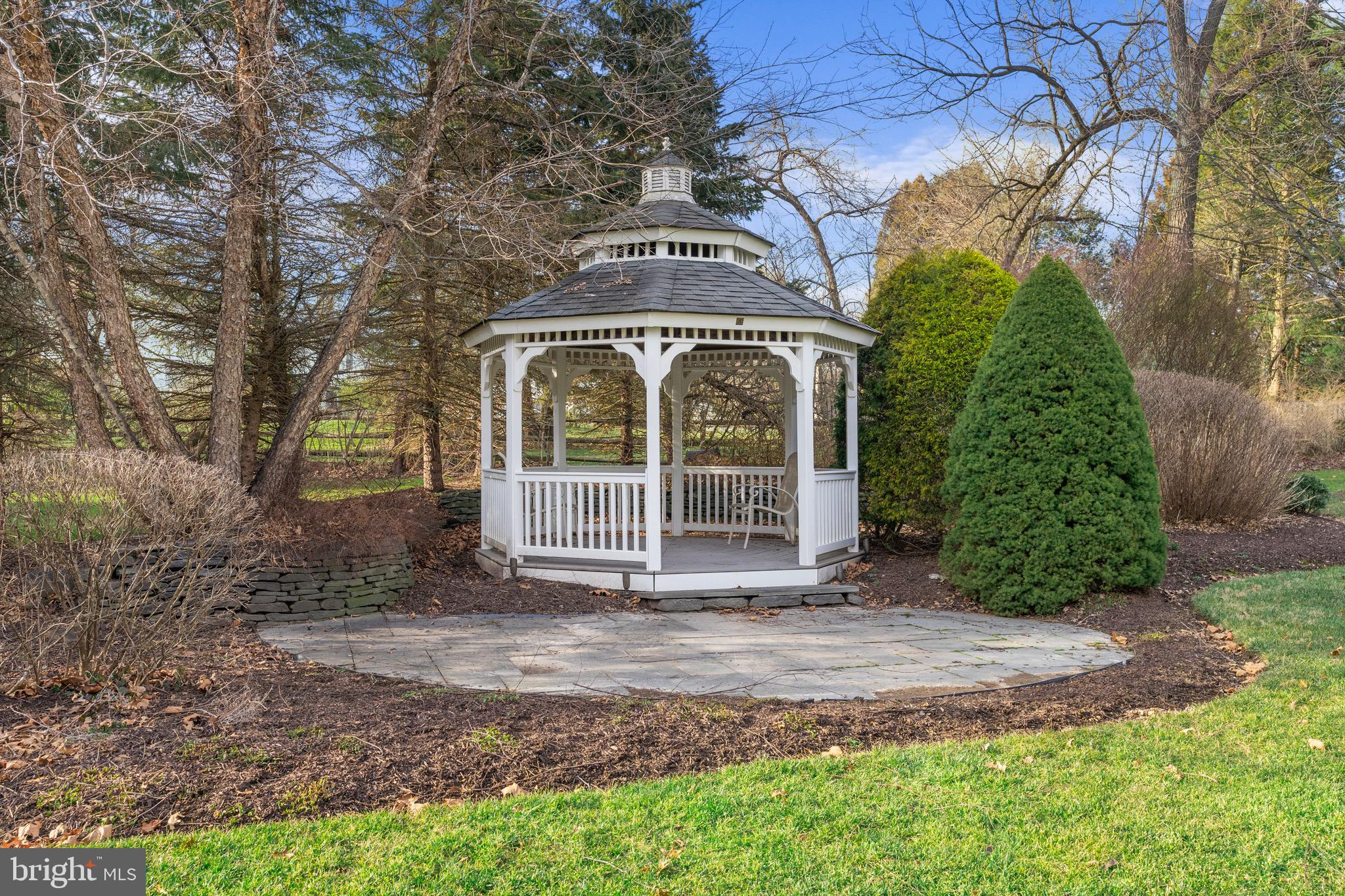 ROCK CREEK - Residential