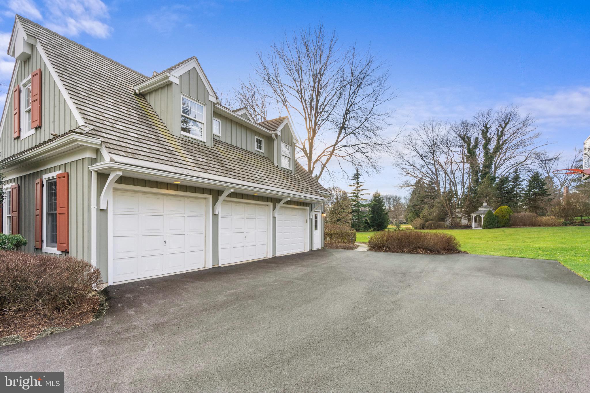 ROCK CREEK - Residential