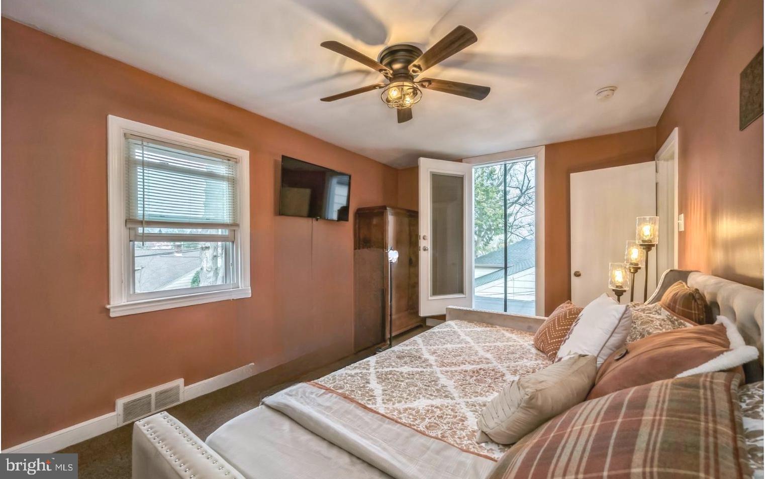 OAK LANE MANOR - Residential